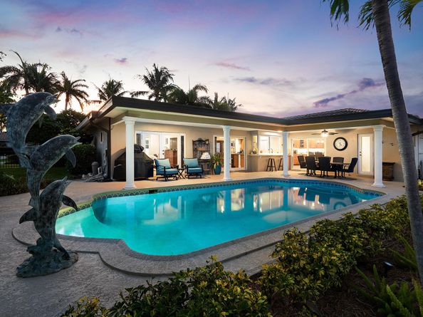 4220 NE 24th Avenue, Lighthouse Point FL 33064