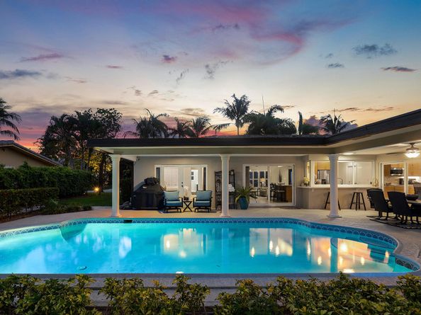 4220 NE 24th Avenue, Lighthouse Point FL 33064