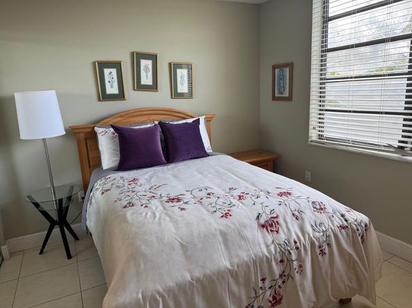 900 Colony Point Cir 407, Pembroke Pines FL 33026