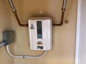 900 Colony Point Cir 407, Pembroke Pines FL 33026