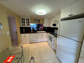 900 Colony Point Cir 407, Pembroke Pines FL 33026