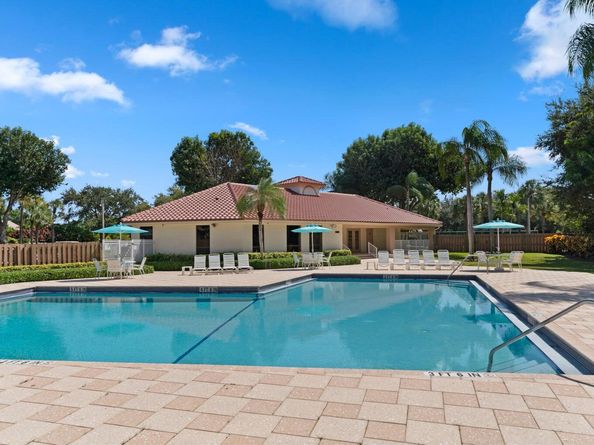 416 Cottonwood Place, Boca Raton FL 33431