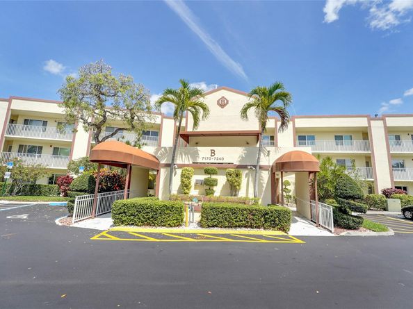 7220 S Devon Dr 302, Fort Lauderdale FL 33321