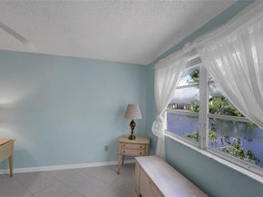 7220 S Devon Dr 302, Fort Lauderdale FL 33321