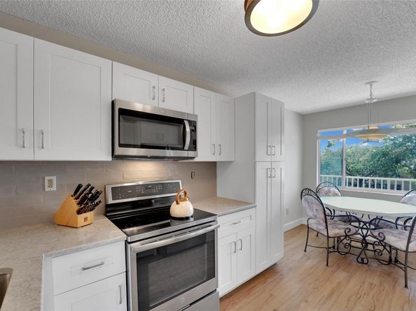 7220 S Devon Dr 302, Fort Lauderdale FL 33321