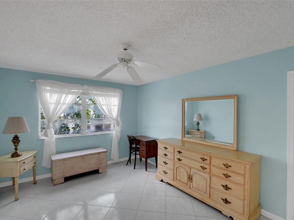 7220 S Devon Dr 302, Fort Lauderdale FL 33321