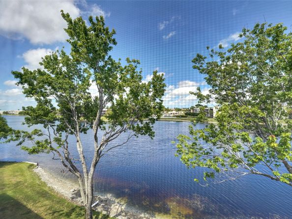 7220 S Devon Dr 302, Fort Lauderdale FL 33321