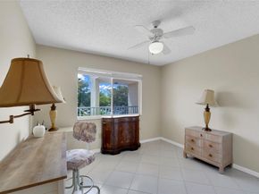 7220 S Devon Dr 302, Fort Lauderdale FL 33321