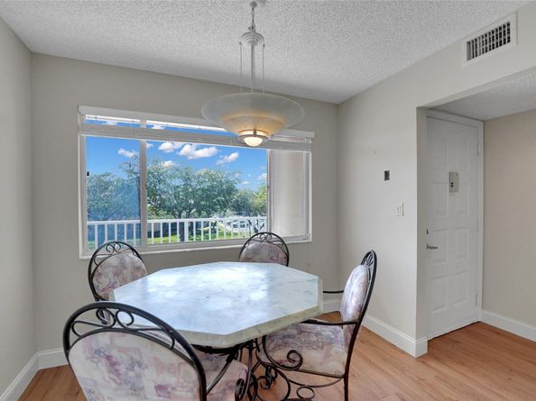 7220 S Devon Dr 302, Fort Lauderdale FL 33321