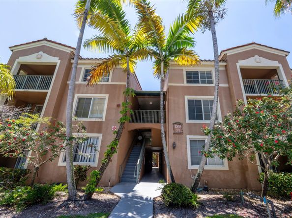 4856 N State Road 7 104, Pompano Beach FL 33073