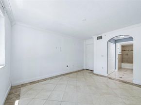 4856 N State Road 7 104, Pompano Beach FL 33073