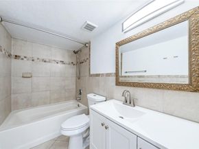 4856 N State Road 7 104, Pompano Beach FL 33073