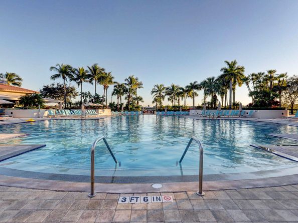 203 Evergrene Parkway, Palm Beach Gardens FL 33410