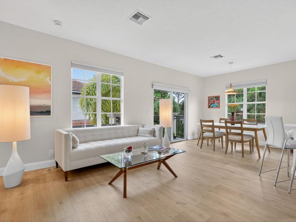 203 Evergrene Parkway, Palm Beach Gardens FL 33410