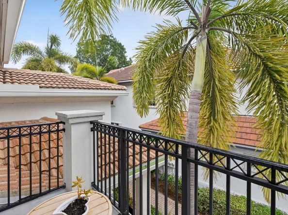 203 Evergrene Parkway, Palm Beach Gardens FL 33410