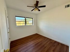5070 SW 11th St, Plantation FL 33317