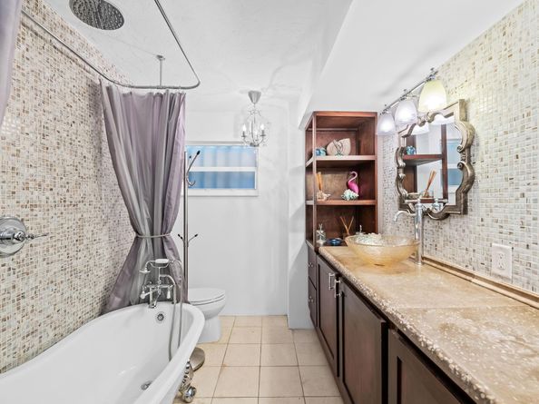 261 SW 18th Ct, Pompano Beach FL 33060