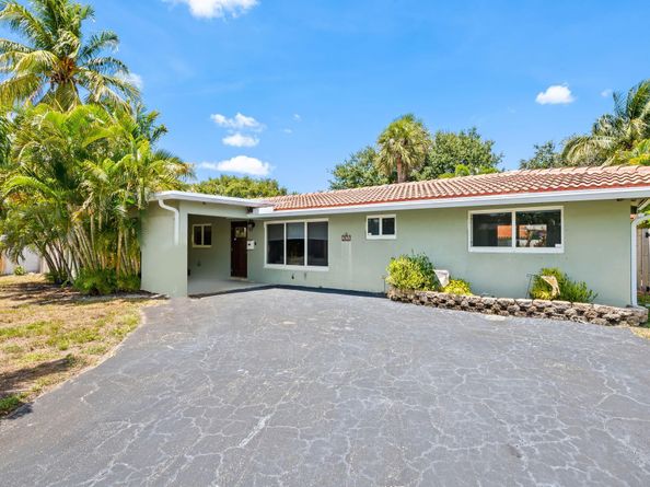 261 SW 18th Ct, Pompano Beach FL 33060