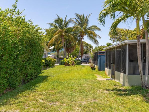 1530 SW 21st St, Fort Lauderdale FL 33315