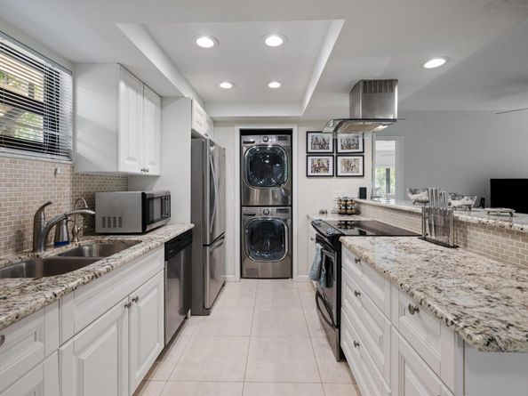 13334 Polo Club Road 228, Wellington FL 33414