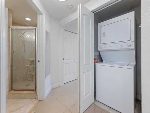 1830 Radius Dr 318, Hollywood FL 33020