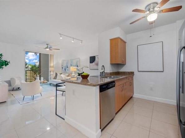 1830 Radius Dr 318, Hollywood FL 33020
