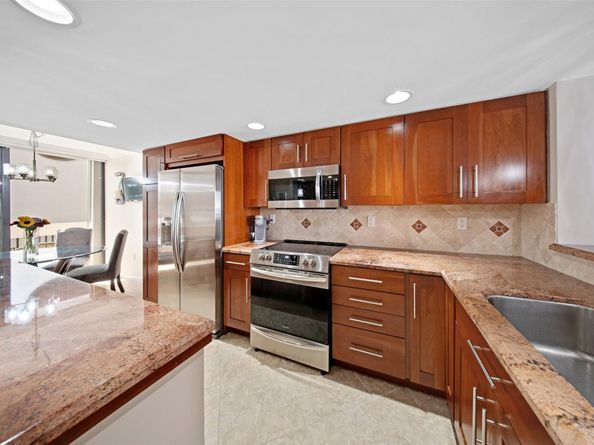 1100 SE 5TH Ct 68, Pompano Beach FL 33060