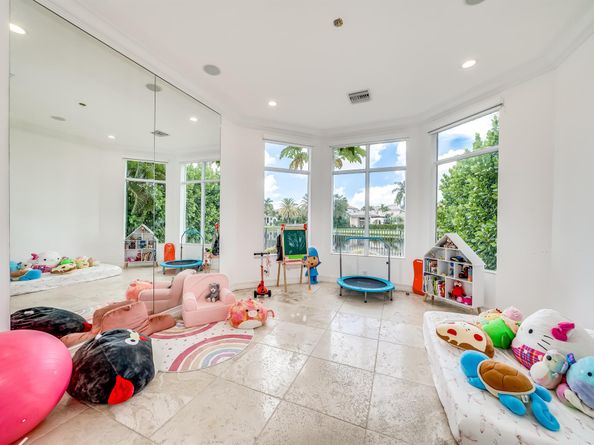 17593 Middle Lake Drive, Boca Raton FL 33496
