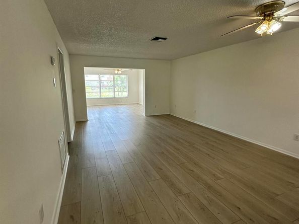5775 W Fernley Drive W 112, West Palm Beach FL 33415