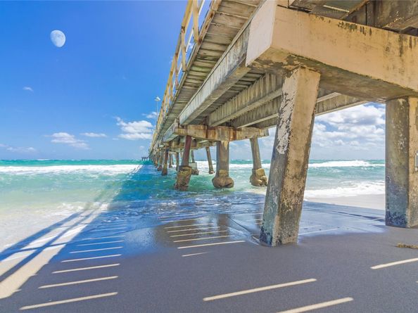 210 -216 NE 40th St, Oakland Park FL 33334