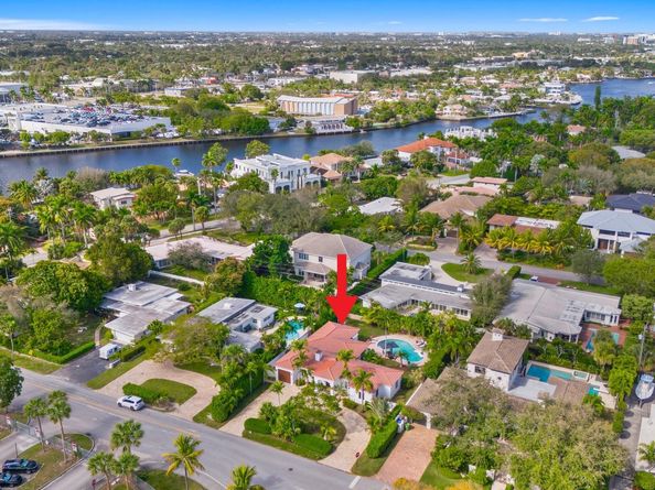 2317 NE 12th St, Fort Lauderdale FL 33304