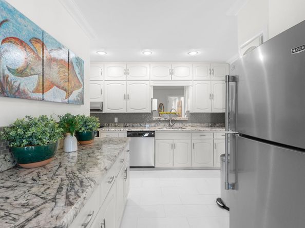2317 NE 12th St, Fort Lauderdale FL 33304