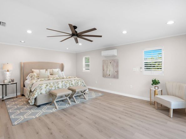 2317 NE 12th St, Fort Lauderdale FL 33304