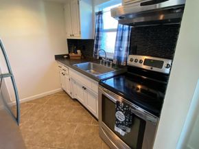 219 Lakeview 102 Avenue 102, Lantana FL 33462