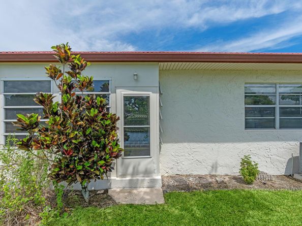 312 Lake Helen Drive, West Palm Beach FL 33411