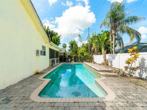 7517 W Country Club Blvd, Boca Raton FL 33487