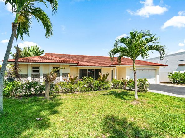 7517 W Country Club Blvd, Boca Raton FL 33487