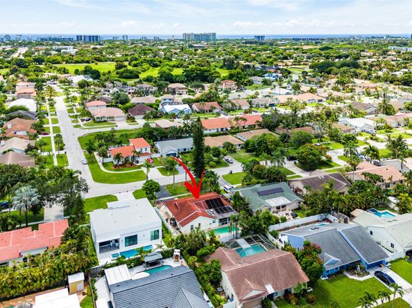 7517 W Country Club Blvd, Boca Raton FL 33487