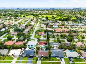 7517 W Country Club Blvd, Boca Raton FL 33487