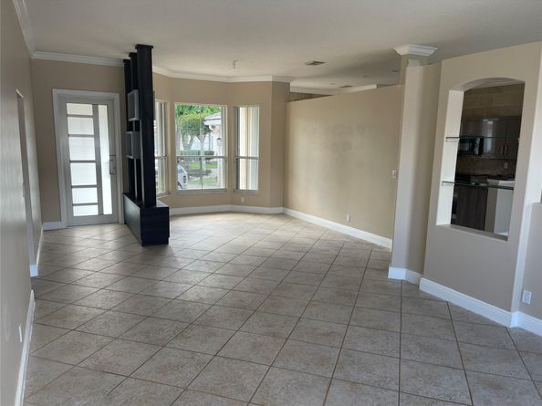 5374 SW 33rd Ave, Fort Lauderdale FL 33312