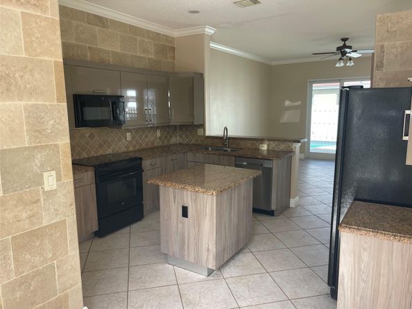 5374 SW 33rd Ave, Fort Lauderdale FL 33312