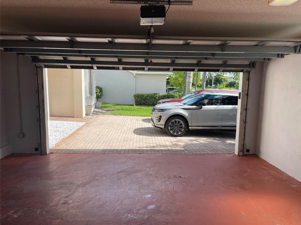 5374 SW 33rd Ave, Fort Lauderdale FL 33312