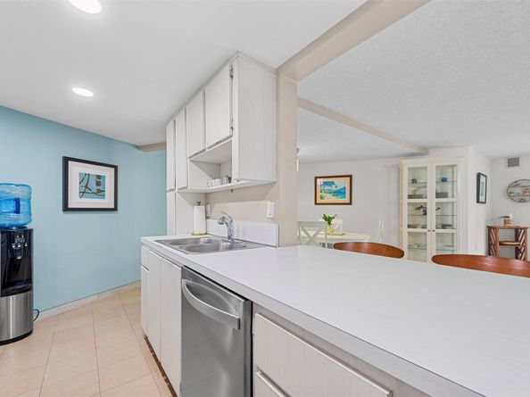 1201 River Reach Dr 307, Fort Lauderdale FL 33315