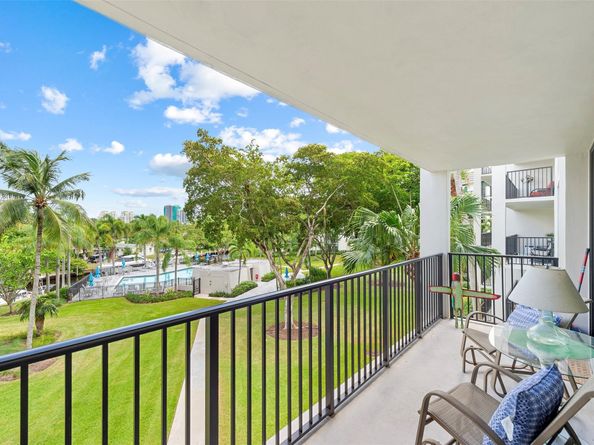 1201 River Reach Dr 307, Fort Lauderdale FL 33315