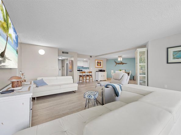 1201 River Reach Dr 307, Fort Lauderdale FL 33315