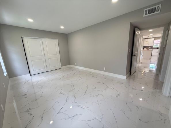 4935 NW 2nd St D, Delray Beach FL 33445