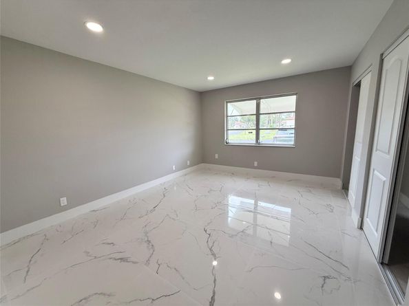 4935 NW 2nd St D, Delray Beach FL 33445