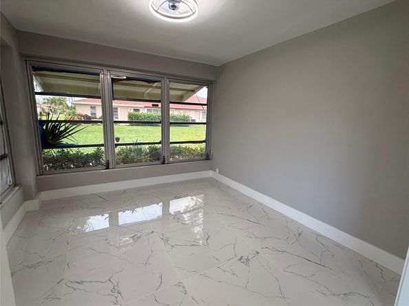 4935 NW 2nd St D, Delray Beach FL 33445