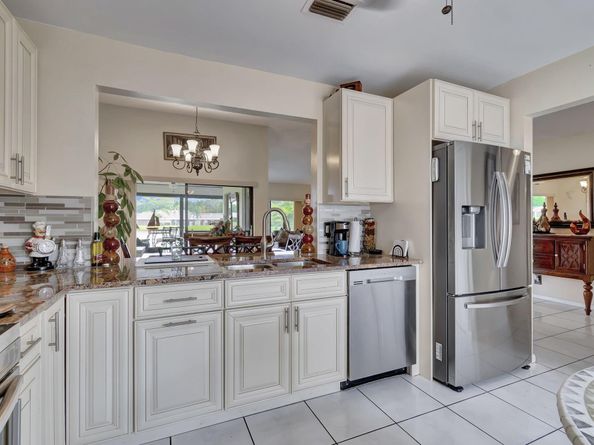 5531 Parkwalk Circle E, Boynton Beach FL 33472