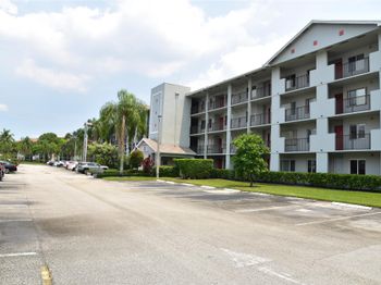 801 SW 138th Ave